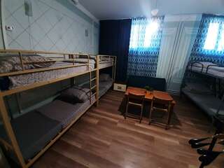 Гостиница Hostel Dom Новосибирск Кровать в 8-местном общем номере-1
