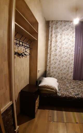 Гостиница Hostel Dom Новосибирск Номер эконом с 1 двуспальной кроватью-6