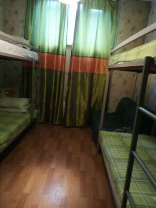 Гостиница Hostel Dom Новосибирск Спальное место на двухъярусной кровати в общем номере для мужчин-2