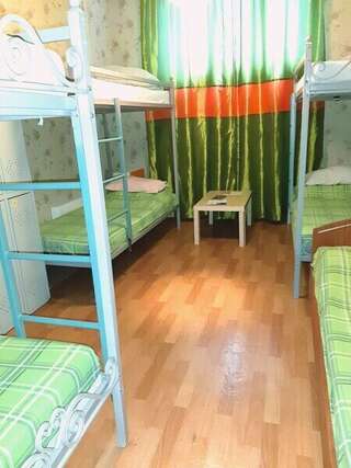 Гостиница Hostel Dom Новосибирск Спальное место на двухъярусной кровати в общем номере для мужчин-1